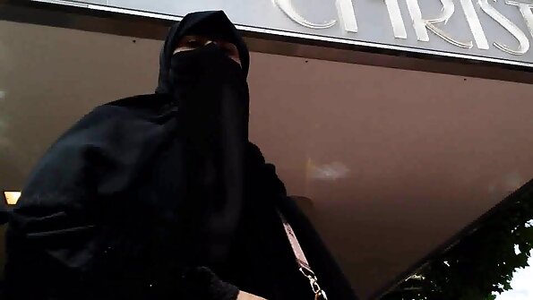 Rusų merginos nuotykiai Jungtiniuose Arabų Emyratuose.