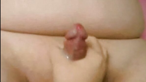 Porno stumdymasis su girta mergina, kuri ką tik pateko į klubą.